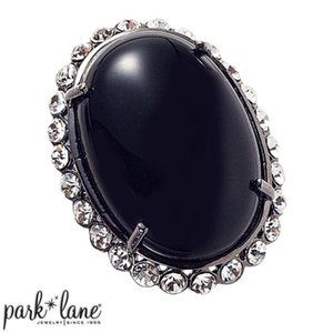 Park Lane Jewelry, "ONYX" Ring, size 8 Genuine Onyx Cabochon, New!!!.
